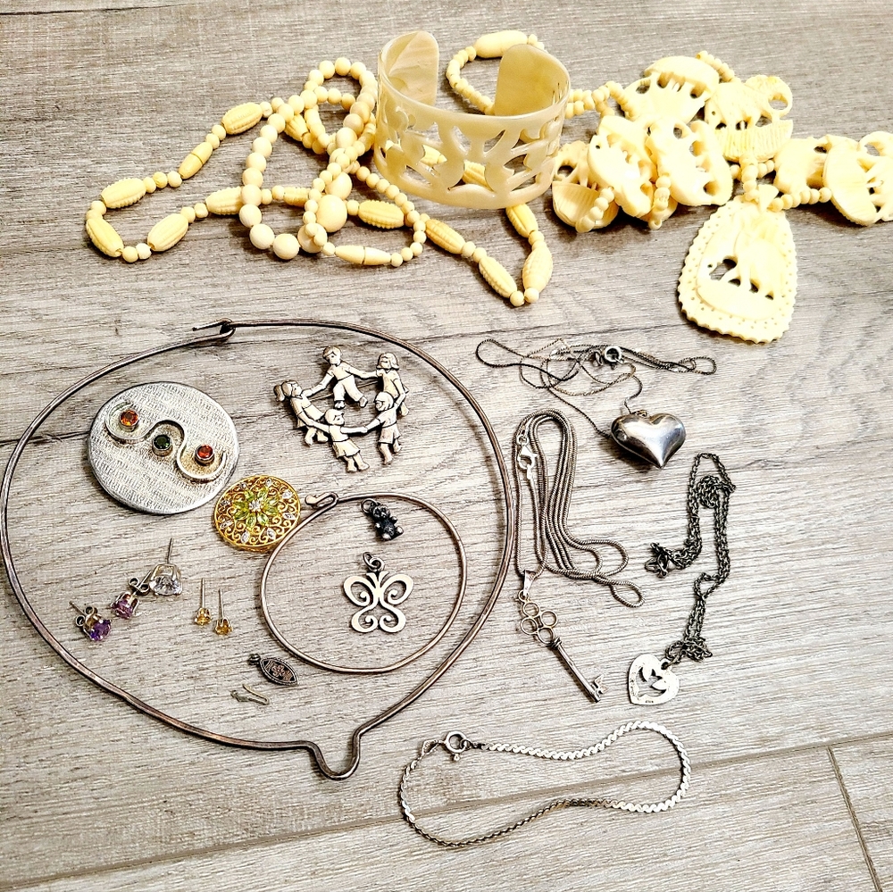 Antique-Vintage Jewelry Lot, Sterling Silver, James Avery, Necklaces, Charms